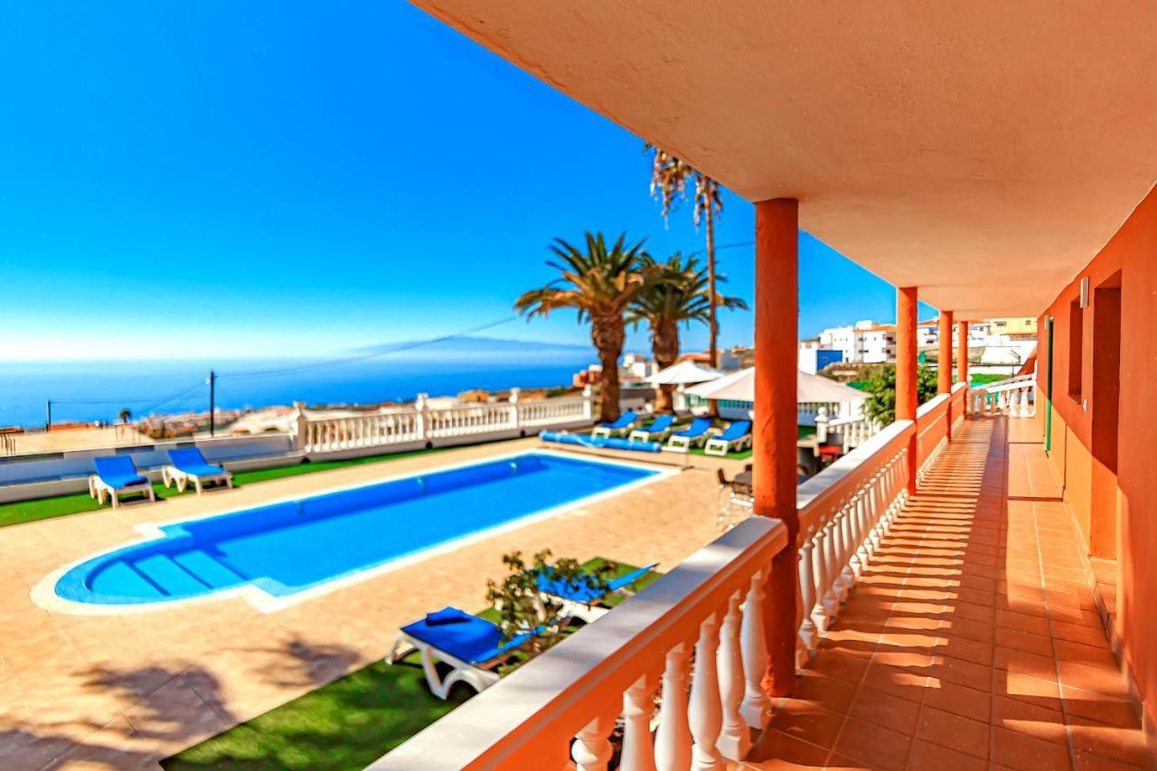 Raquel With Private Pool And Sea View Villa